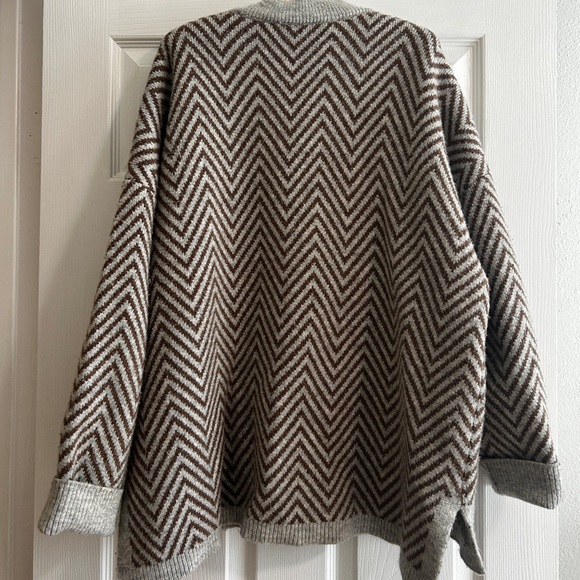 Ann Taylor Brown and Gray Chevron Button-Front Cardigan - Picture 2 of 4